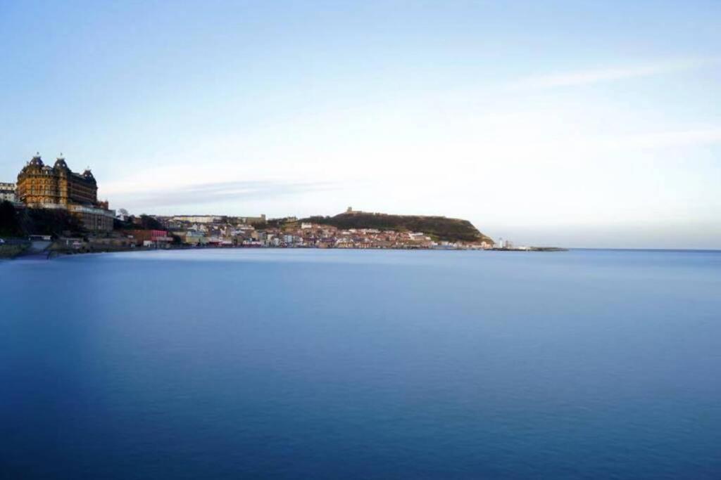 200 Year Old Large Townhouse With Sea Views Villa Scarborough Eksteriør bilde